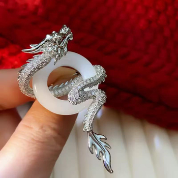 Broš Dragon Zodijak od legure – elektroplatiranje, memorijalno i dekorativno, jesen 2023