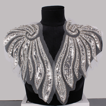 Colier din mărgele cu motive florale – Accesoriu lucrat manual pentru rochii de mireasă DIY și ținute de scenă (Min Yu, Adulți, Primăvara 2023)