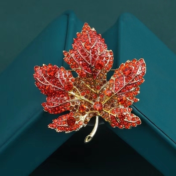 Broš Maple Leaf od legure, stil Y0110 JN, svijetli luksuz, dijamantna obrada