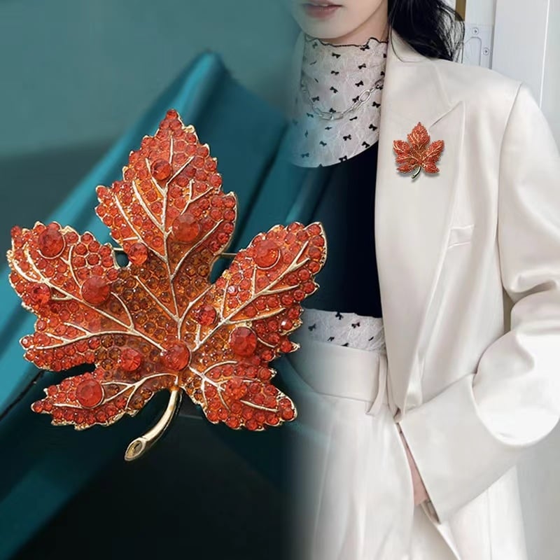 Broš Maple Leaf od legure, stil Y0110 JN, svijetli luksuz, dijamantna obrada