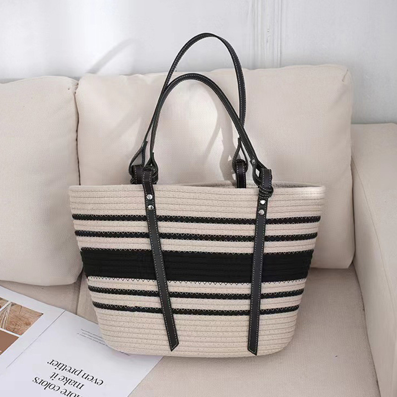 Ženska tote torba od pletene slame, poliester materijal, gradski minimalistički stil, oblik torbe za kupovinu, otvoren način otvaranja