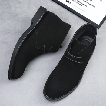 Мартин ботинки от набук кожа, гумирана подметка, средно високи, с връзки, зимен модел