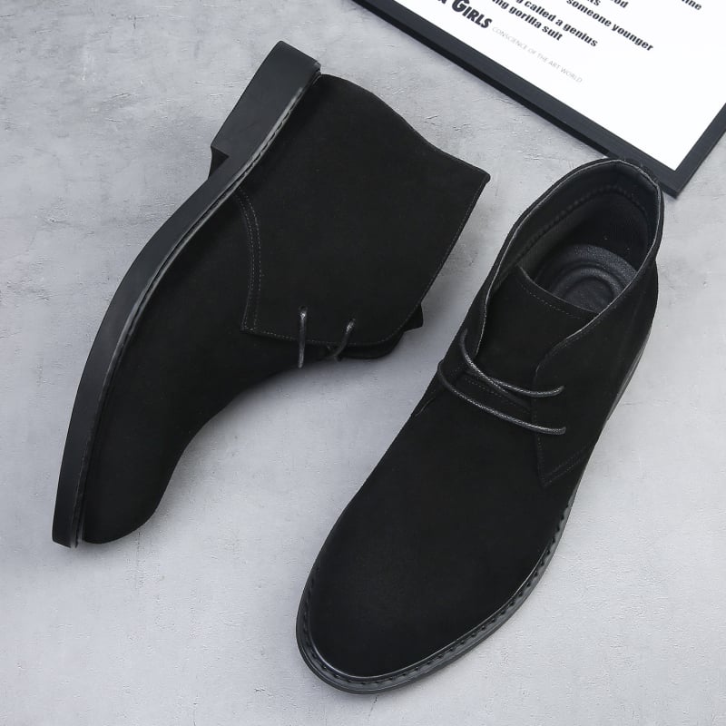 Мартин ботинки от набук кожа, гумирана подметка, средно високи, с връзки, зимен модел