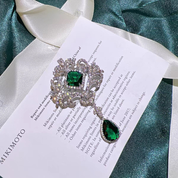 Ženska broš s kineskim nacionalnim stilom i prirodnim dragim kamenjem – elegantan modni dodatak za odjeću