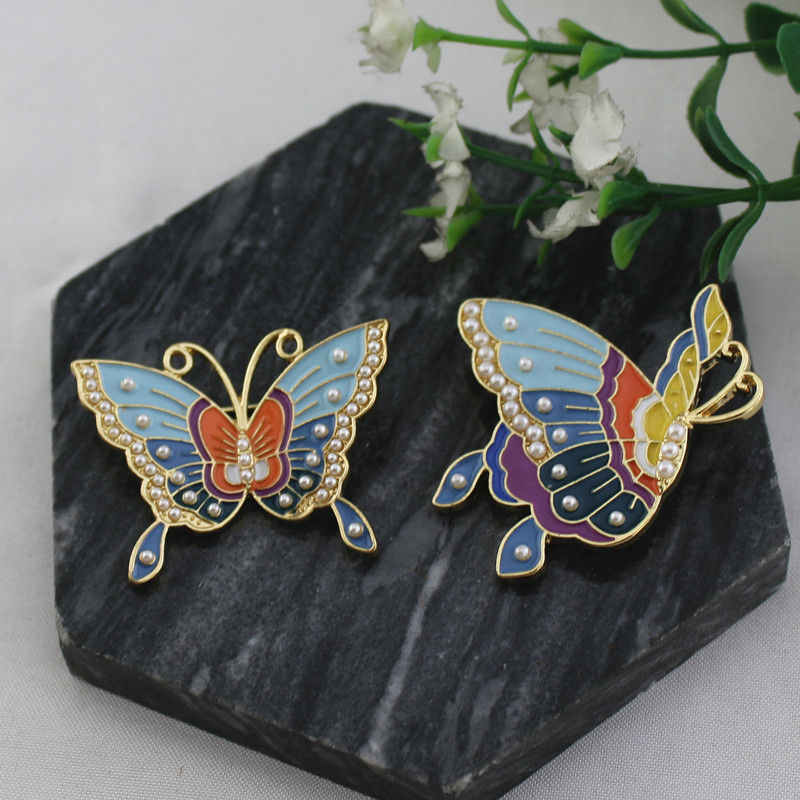 Pin leptir od legure, emajl, motiv insekata, završna obrada kapljica ulja, unisex