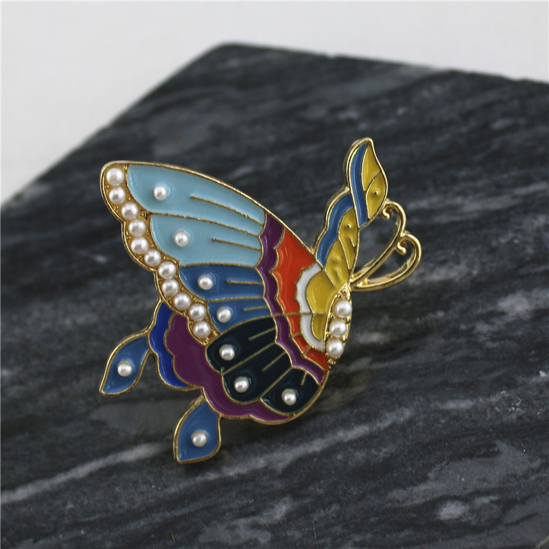Pin leptir od legure, emajl, motiv insekata, završna obrada kapljica ulja, unisex
