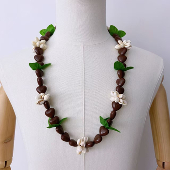 Ghirlandă cu scoici în stil trib European-American pentru absolvire (adult, iarna 2024)