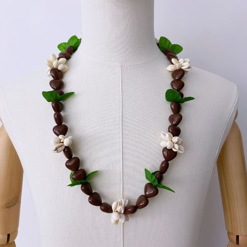 Ghirlandă cu scoici în stil trib European-American pentru absolvire (adult, iarna 2024)