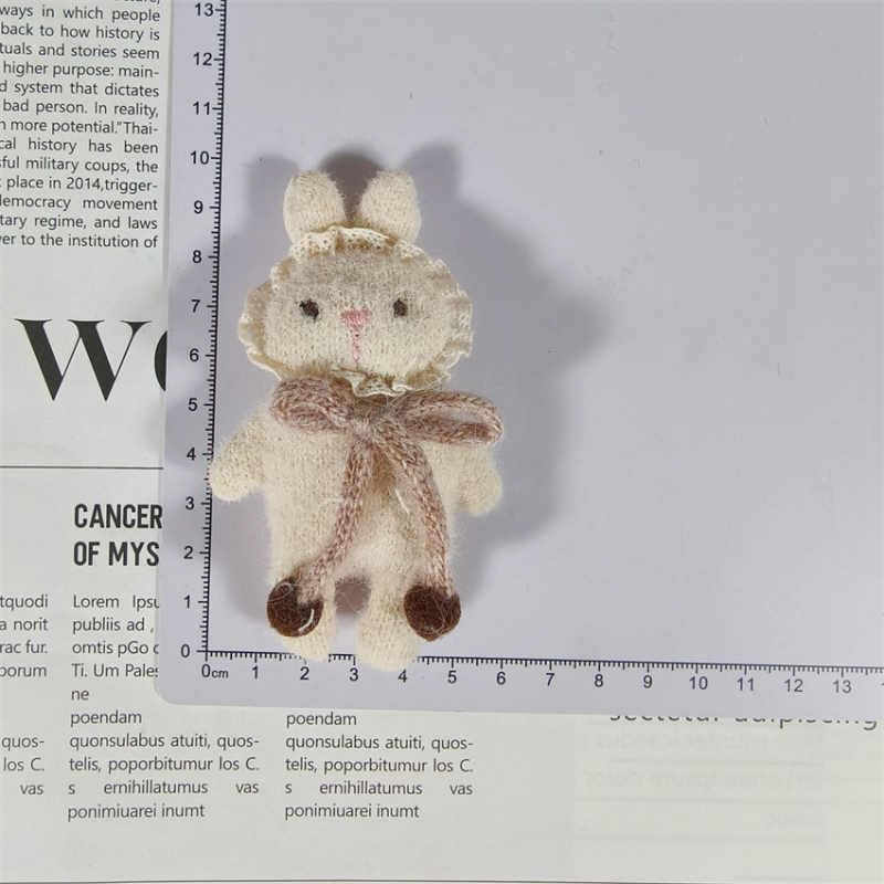 Accesorii decorative în stil Japonez: iepuraș pluș, fular, broșă și pandantiv pentru geantă; bijuterii DIY – set clipsuri pentru păr; pentru adulți; toamnă 2025