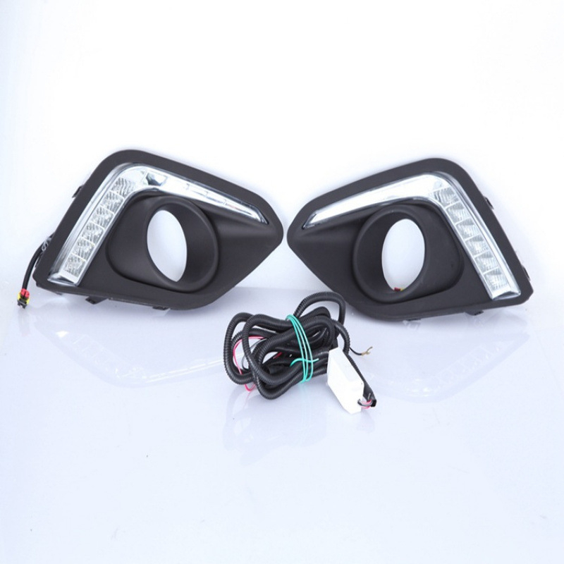 LED dienos žibintai ir rūko žibintai Suzuki Swift 2014-2016, 12V, 1A, 6000 lm, ABS korpusas, tarnavimo laikas 50 000 h