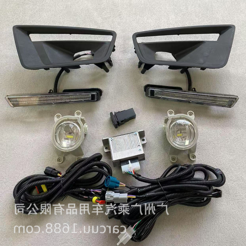 LED dienos žibintai Toyota Hilux 21-22 | 12V, 6000 lm, ABS, 50000 h tarnavimo laikas