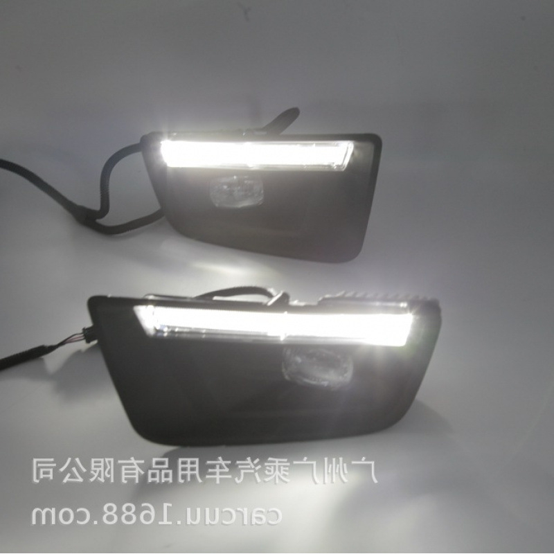 LED dienos žibintai Toyota Hilux 21-22 | 12V, 6000 lm, ABS, 50000 h tarnavimo laikas