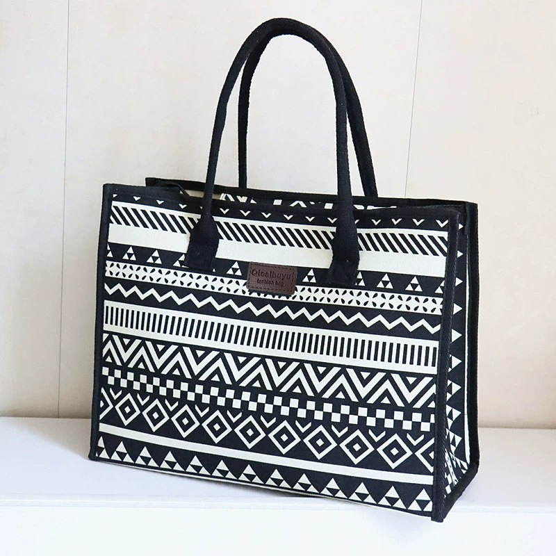 Nylonová minimalistická kabelka so zipsom, polyesterovou podšívkou, vodorovný štvorcový tvar