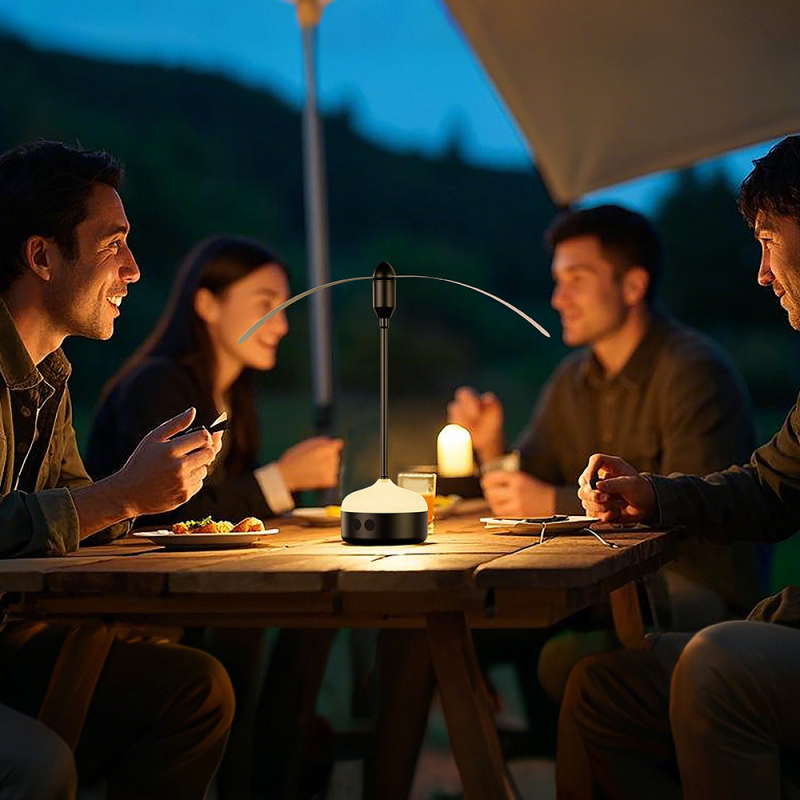 Újratölthető szúnyogriasztó ventilátor – összecsukható, akasztóval, beltéri és kültéri használatra, 5–10 m² lefedettség, Li‑ion akkumulátor 1200–1500 mAh, 8–12 óra működési idő, modell 1333b