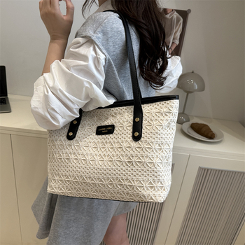 Geantă de umăr din paie pentru femei - modă stradală, material special, căptușeală poliester, formă orizontală pătrată, închidere cu fermoar
