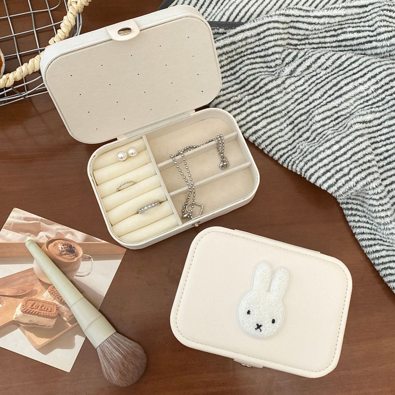 Slatka kutija za nakit sa zekom – prijenosna stolna kutija za pohranu nakita (PU), 1 sloj, Otporna na prašinu, za naušnice, prstene i lančiće.