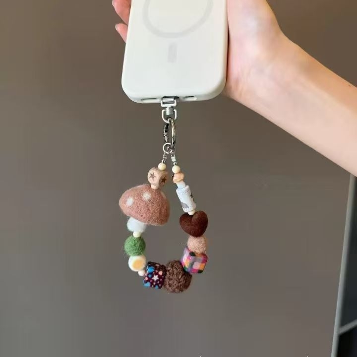 Lanț pentru telefon cu pandantiv din lână felțuită în formă de ciupercă, lucrat manual, toamna 2025, trend personalizat