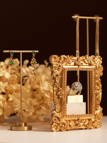 Fülbevaló bemutató állvány, fém kivitel, márka Juequan trading company, 2025 tavasz, más alak