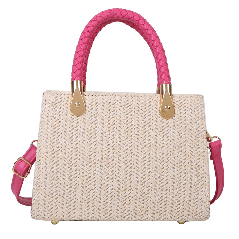 Keresztpántos táska szalma anyagból, horizontális négyzet alakú forma, cipzáras zárás, PU bélés, belső telefonzseb, nyár 2023