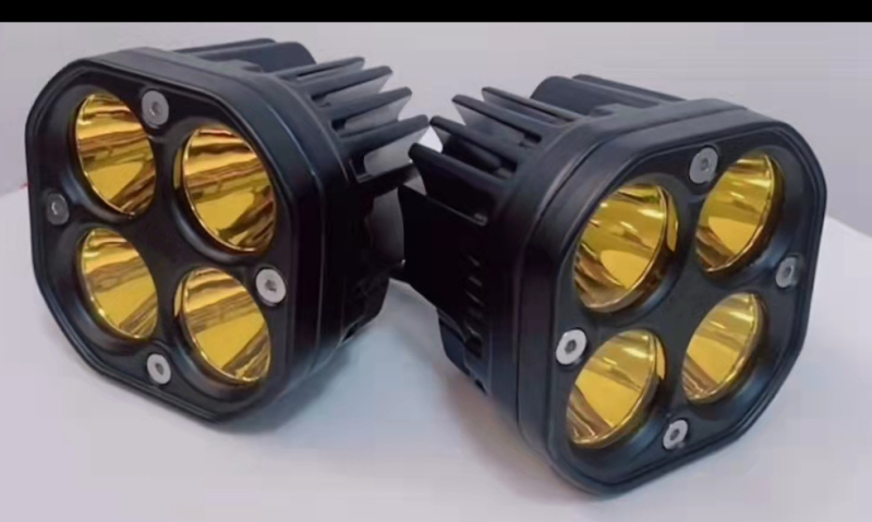 LED kvadratno svjetlo za motocikl, motiv četverolistne deteline, dvostruka leća, off-road svjetlo