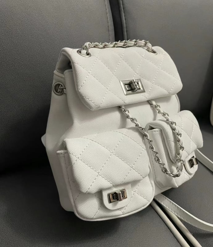 Ruksak u korejskom stilu s dijamantnim šavom i lancem za žene, proljeće 2025, s poklopcem, vodootporan, podstava od poliestera, džep na zip