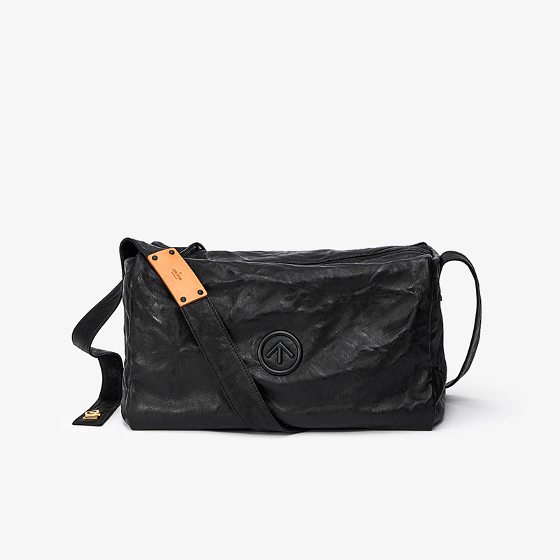 Grotto Unisex Crossbody Torba od Prave Kože — Prvi Sloj Kože, Veliki Kapacitet
