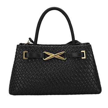 Torba od slame, ženska, preko ramena i crossbody, horizontalnog kvadratnog oblika, zatvaranje na zip, poliester podstava, unutarnje pretince: pretinac sa zipom, pretinac za dokumente, laminirani zip pretinac, jedna naramenica