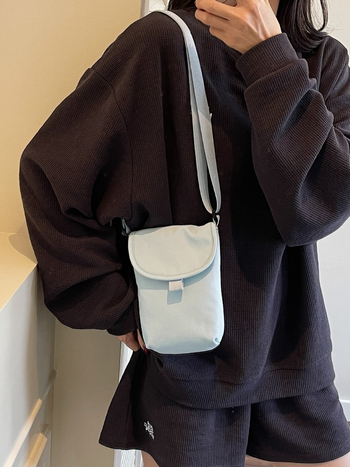 Geantă de umăr unisex din nylon, formă verticală pătrată, închidere magnetică, buzunar pentru telefon