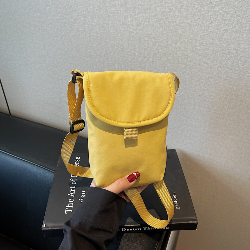 Geantă de umăr unisex din nylon, formă verticală pătrată, închidere magnetică, buzunar pentru telefon