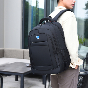 Ruksak od Oxford materijala, unisex, kapacitet 36–55 L, stil poslovni elitni, dišuće naramenice