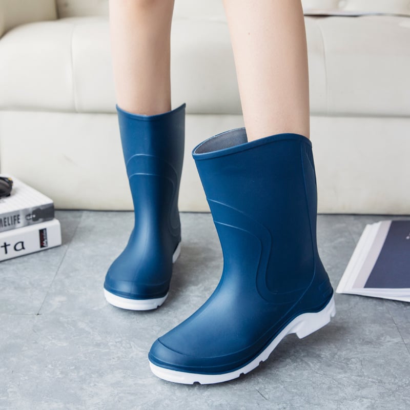 Cizme de ploaie pentru femei - lungime midi, vârf PVC gros, toc mic 1–3 cm, pentru toate sezoanele