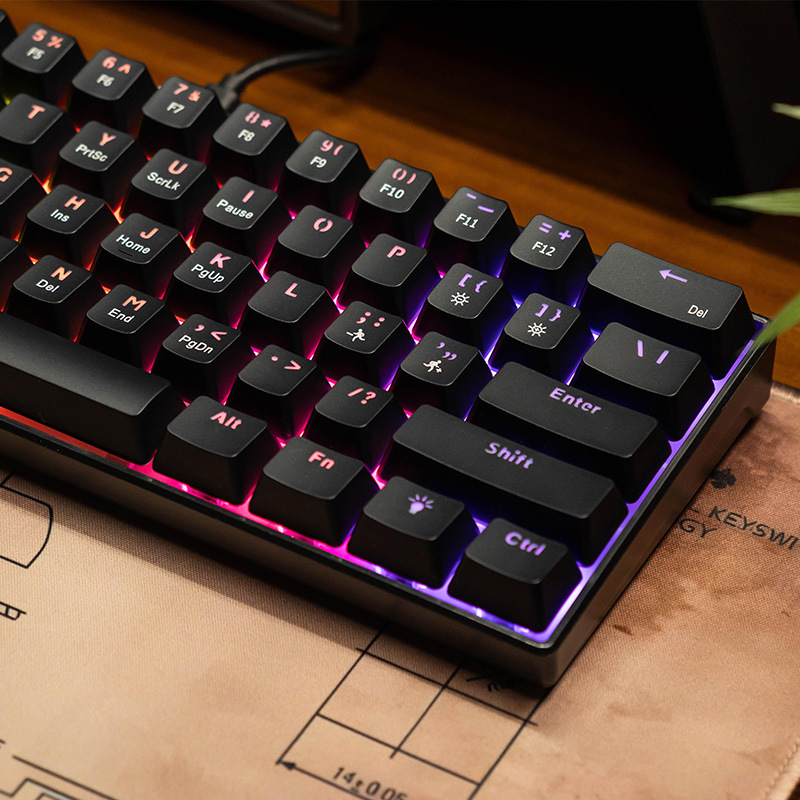 Mechanická klávesnica, 61 kláves, káblové USB pripojenie, zmiešané podsvietenie, mechanický spínač