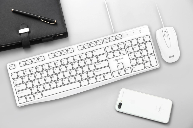 Sada Patriot klávesnice a myši, model 9520, 108 kláves, káblové USB pripojenie, silikónový materiál, technológia tlačidiel X architektúra