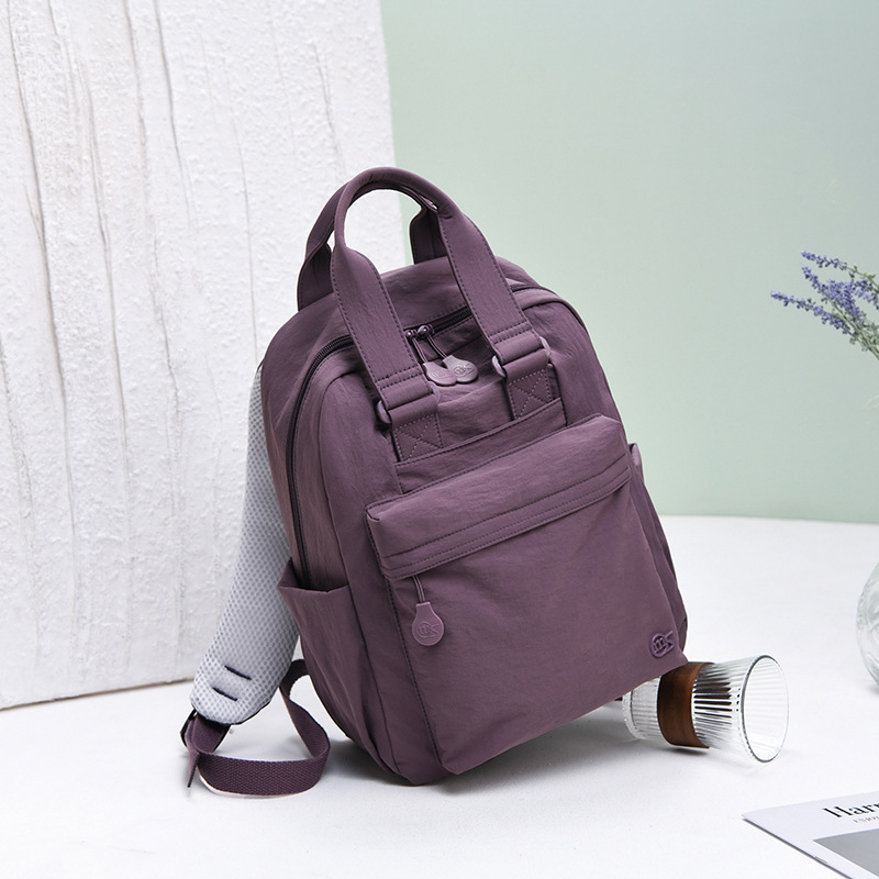 Rucsac unisex din nylon, impermeabil, capacitate sub 20 L, încăpător pentru laptop de 12 inch, destinat călătoriilor de recreere