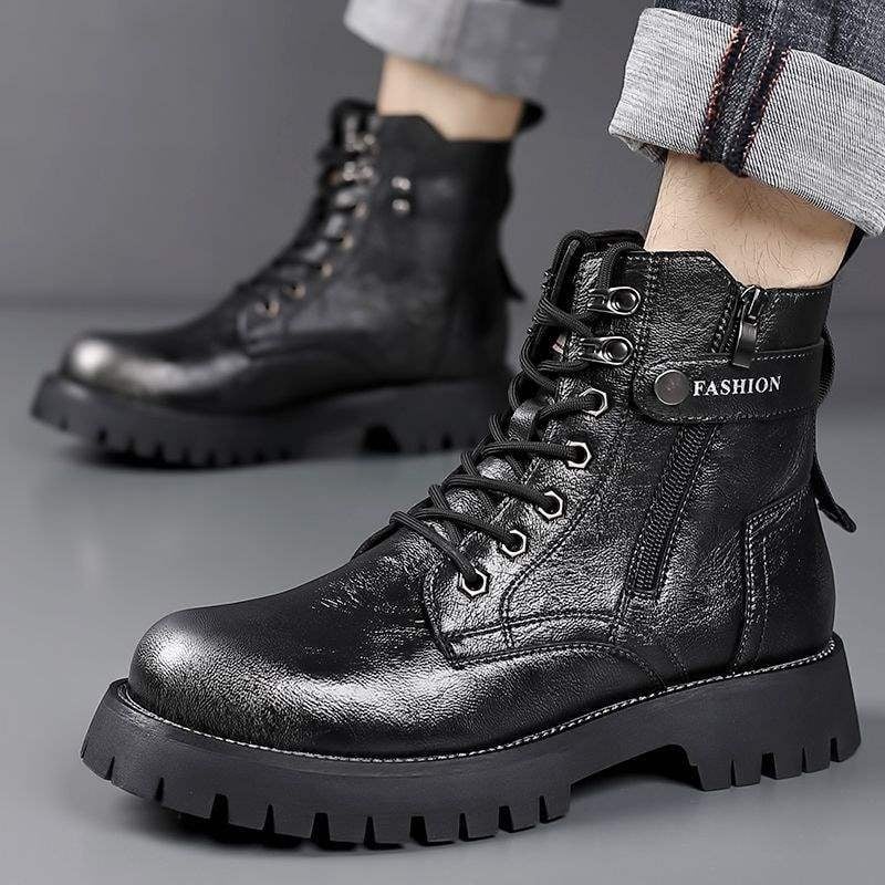 Ghete Martin de iarnă pentru bărbați — partea superioară din piele de vițel primă, căptușeală din lână de oaie, branț din pluș sintetic, talpă din cauciuc, înălime medie la gleznă