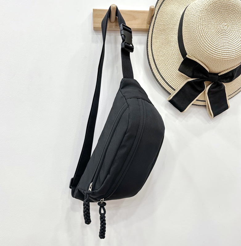 Crossbody torba za sport, poliester, ljeto 2025, zatvarač, unutarnji džepovi za telefon i dokumente