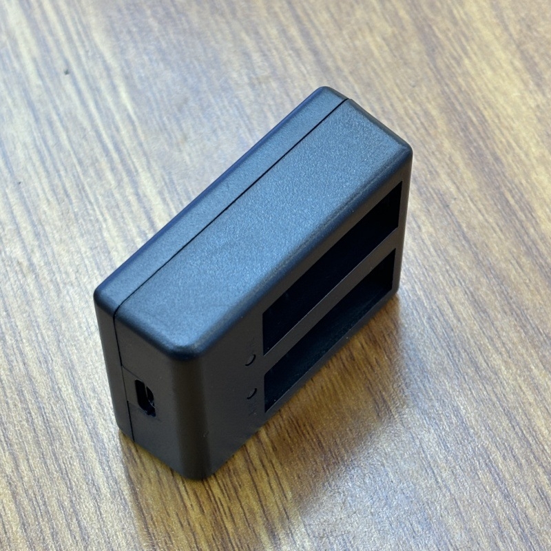 Stanica za punjenje baterije za sportsku kameru GoPro 9 – ABS, moguć tisak logotipa, uključuje 3 punjača