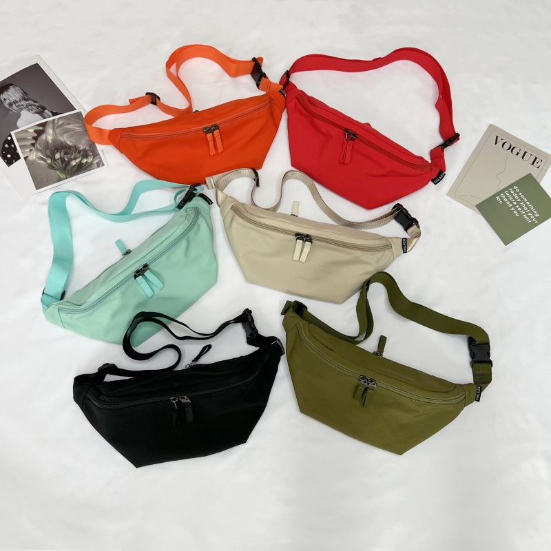 Crossbody torba za vožnju biciklom, urban minimalistički stil, Oxford materijal, zatvarač, unutarnja džep za telefon, poliester podstava