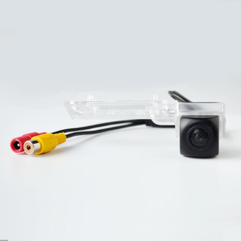 VW Jetta/Polo/Bora/Golf galinio vaizdo kameros laikiklis – Bracket20+sd30m; 12V Maitinimas; 150° kampas; CVBS/AHD vaizdo signalas