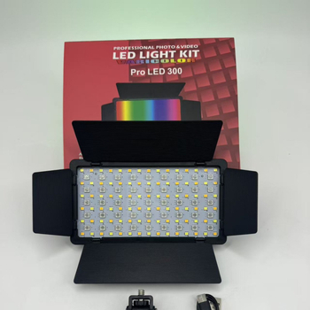 Fotografsko osvjetljenje za dopunu U300 RGB | Ispod 10W | 3,7V | Ugrađena baterija
