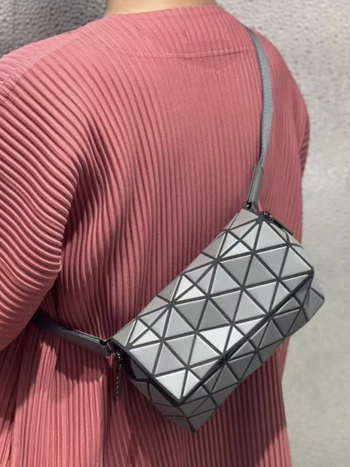 BAOBAO cilindrična crossbody torba s poklopcem, PVC, magnetsko zatvaranje, gradski stil