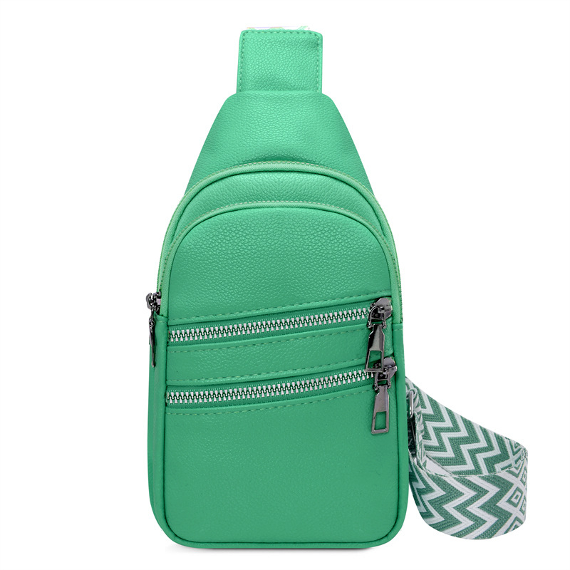PU kožna crossbody torba sa širokim remenom, višestruki pretinci, zatvarač, unutarnji džep za telefon