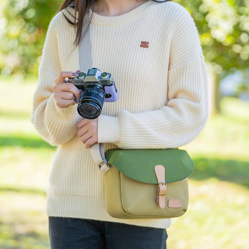 Bezdogles kameros krepšys | Drobės pečių krepšys, universalus, tinka Sony ZV-E10 II, Canon R50, Nikon Z30, Fuji XT50 – minimalistinis prabangus stilius