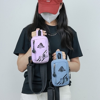 Geantă crossbody unisex din pânză, fermoar, căptușeală poliester, compartiment pentru documente, primăvara 2025