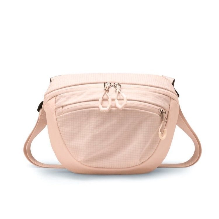 Nylon torbica preko tijela, polukružnog oblika, zatvaranje zatvaračem, unutarnja džep sa zatvaračem, gradski stil, podstava od poliestera