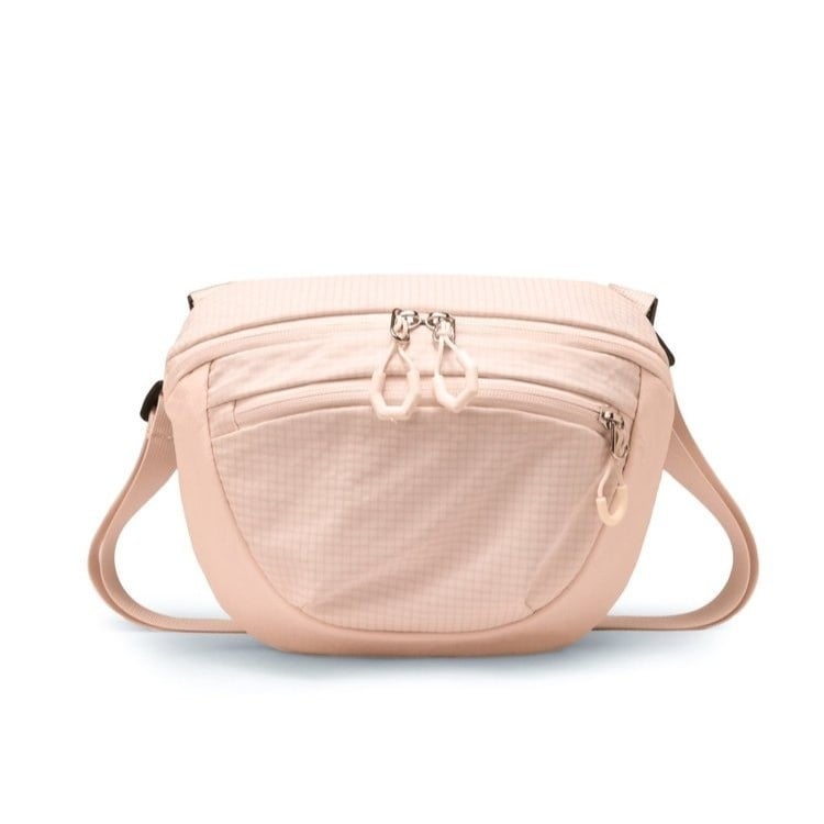 Nylon torbica preko tijela, polukružnog oblika, zatvaranje zatvaračem, unutarnja džep sa zatvaračem, gradski stil, podstava od poliestera