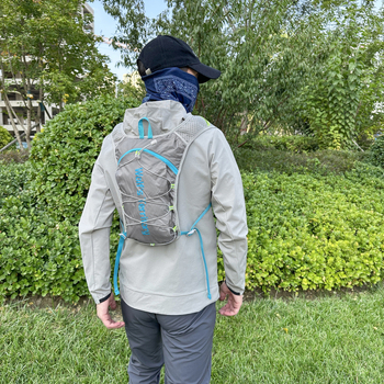 Map of Wolves Lengvas lauko dviračių kuprinė – Daugiafunkcinė, atspari vandeniui ir kvėpuojanti, Nailonas su poliesterio pamušalu, išlenkti pečių dirželiai