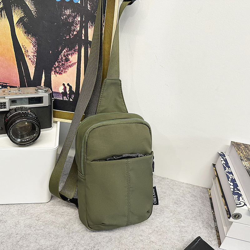 Crossbody torba, najlon materijal, zatvaranje zipom, džep za mobitel, marka KAMUANG