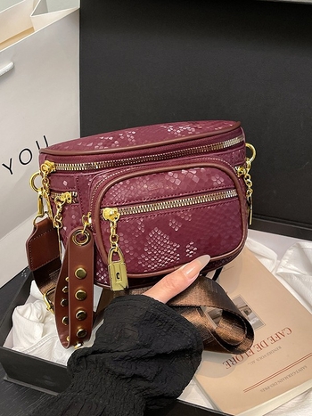 Crossbody torbica od PU, stil Saddle bag, oblik shell-type, zatvaranje na zip, laminirana unutarnja pretinac s zipom