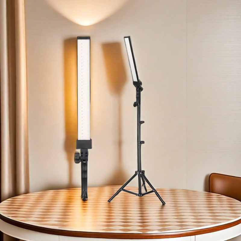 Hordozható fotófény élő felvételekhez és fotózáshoz (220V, 3500K melegfehér, fényerő szabályozható)